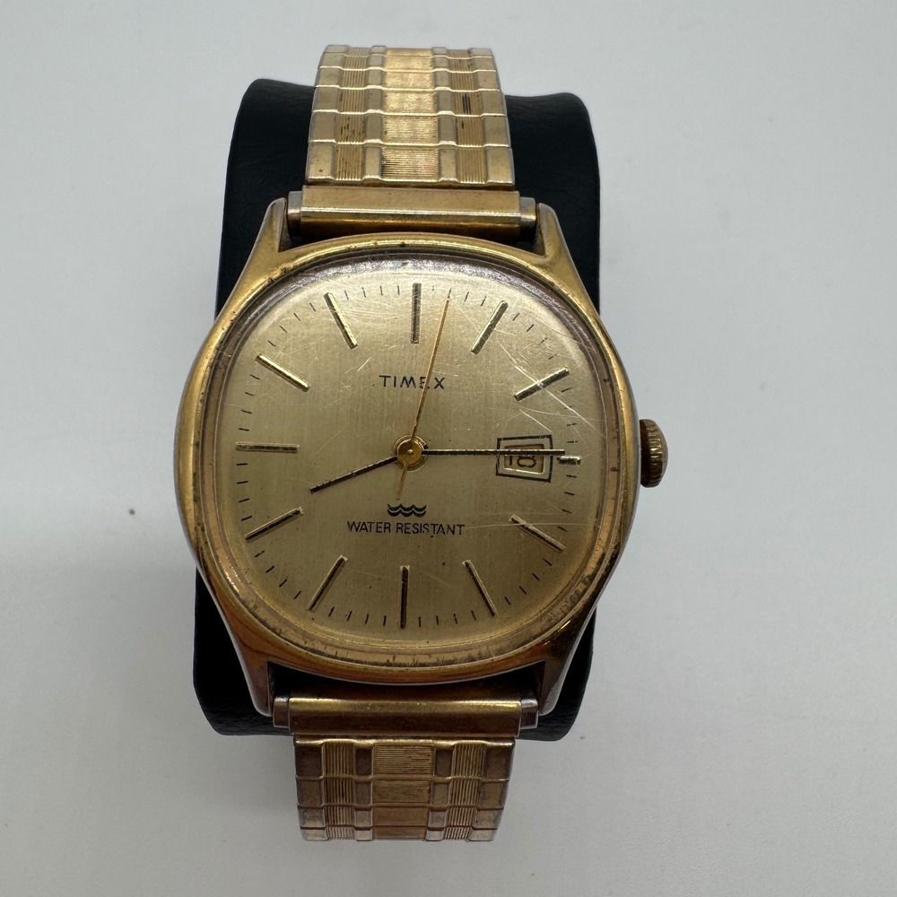Vintage Timex Water Resistant Gold Tone Date Watch Speidel USA Expansion Band